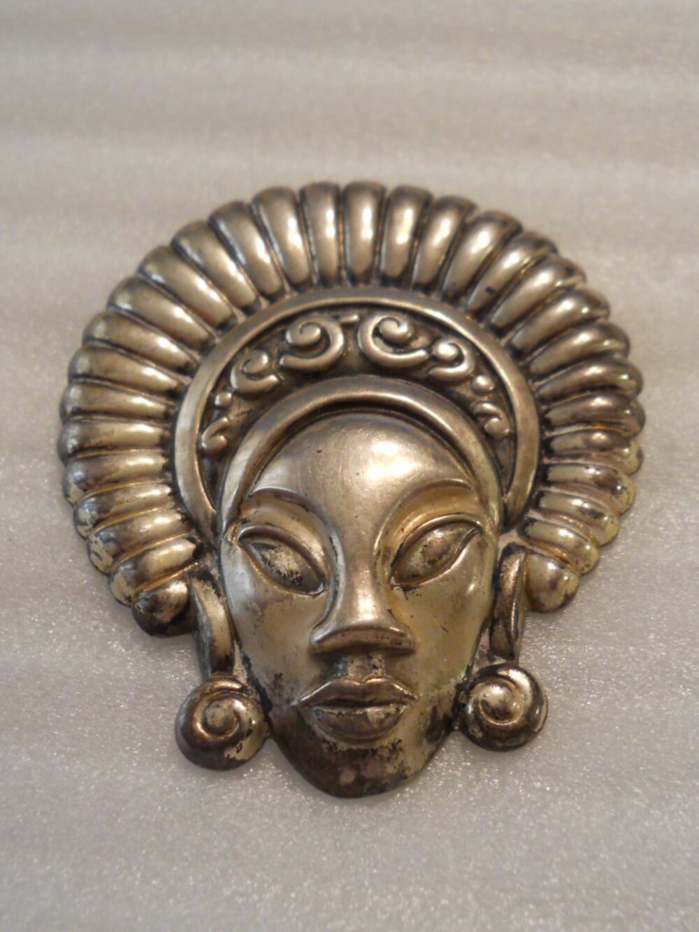 Truart - Tribal Mask Pin   830